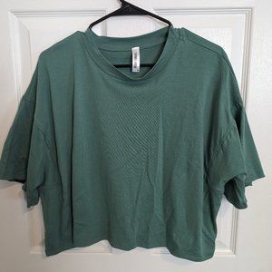 NWOT Pebby Forevee Boxy Fit Crop Top